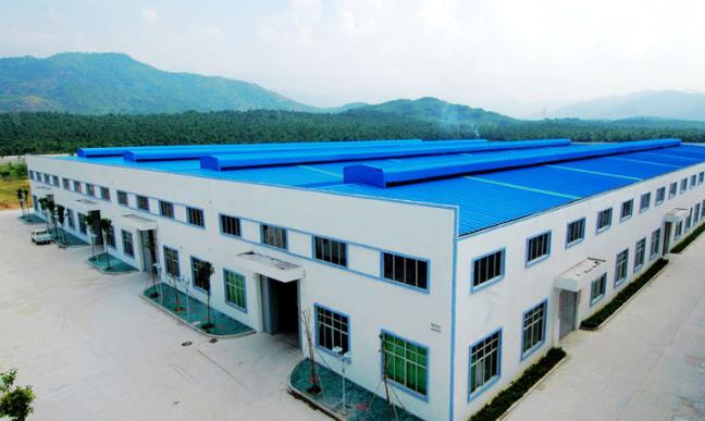 如何保證結構廠房彩鋼夾芯板屋面的抗風性能？