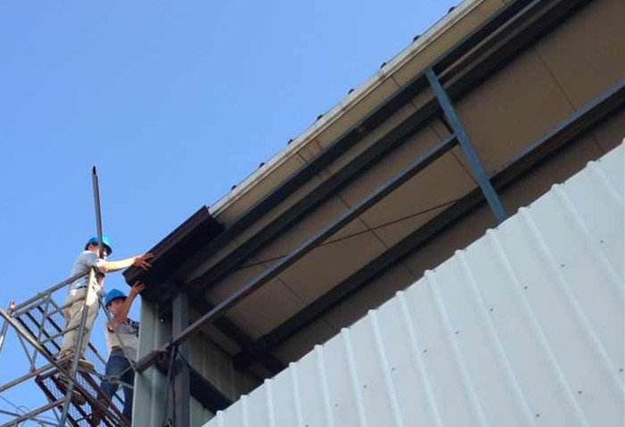 鋼結(jié)構(gòu)廠房圍護(hù)系統(tǒng)天溝，這樣做才算好