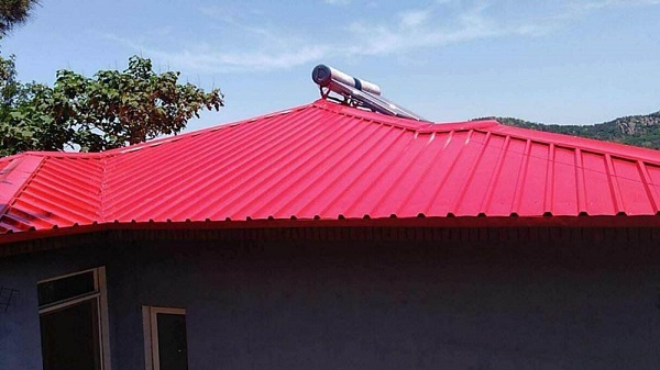 在山西，鋼結構廠家會這樣勸誡打算蓋彩鋼瓦房的人