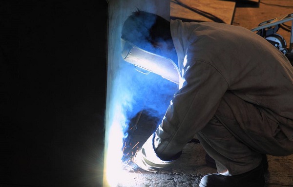 鋼結(jié)構工程栓釘施工